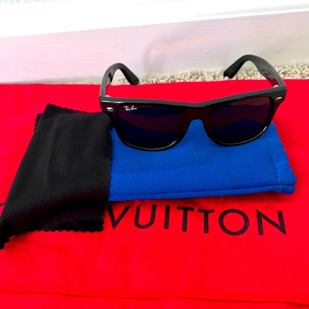 Black Ray-bans Jr - Picture 2 of 4